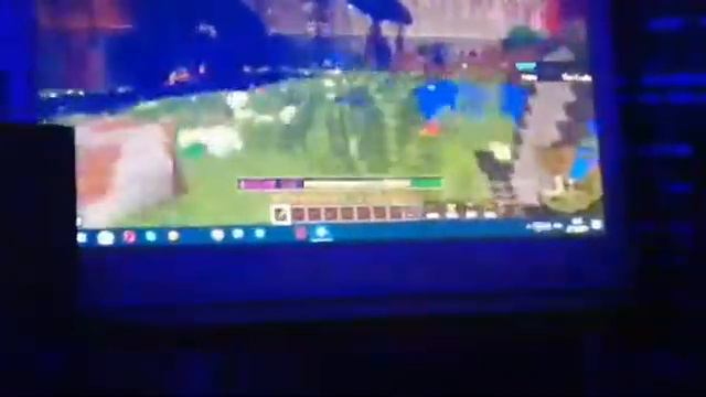 УЧИТЬСЯ ЖИТЬ ПРАВИЛЬНО/ УЧИТЬСЯ ИГРАТЬ В МАЙНКРАФТ/ МАЛЬЧИК ХОЧЕТ ЕЕ смотреть онлайн