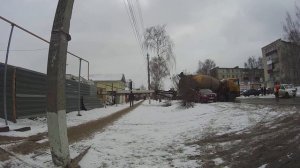 ГРУЗОВАЯ БЕТОНОМЕШАЛКА.Слив бетона.Трасса перекрыта.