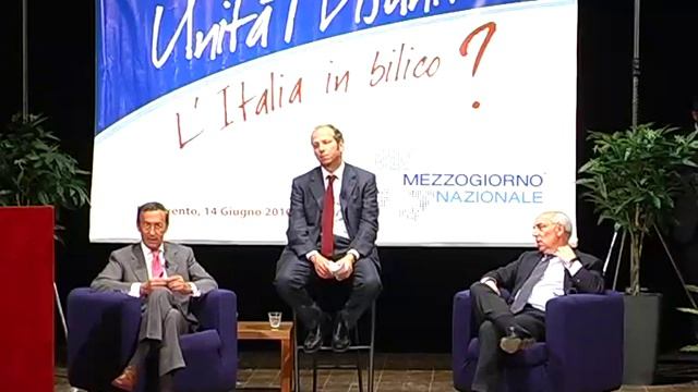 INTERVISTA PUBBLICA A GIANFRANCO FINI _ Benevento 14 giugno 2010 _ parte 1/5 смотреть онлайн