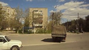 5 троллейбус  едет по Гайдара в Дзержинске   снимал поэт ГЕРУН