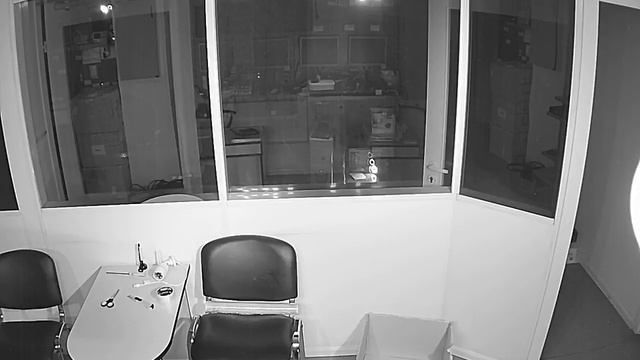 Видеокамера IP IVM-1826-V200. 1.3MP, AR0130, HI3518Ev200(25к/с), 3.6мм. Офис, ночь. смотреть онлайн