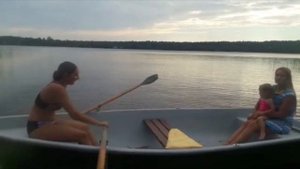 Лодка "Морковка" на воде .