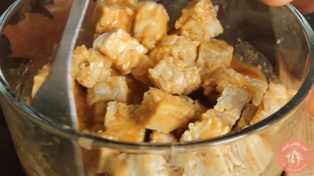 EAT THIS HIGH PROTEIN SUPERFOOD | Tempeh 101 смотреть онлайн