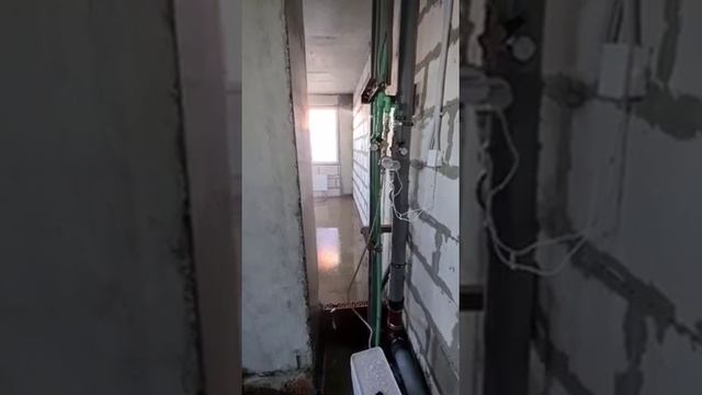 Опять в очередной раз затопило квартиру и подвал. ЖК Ближнее Переделкино, ул Бориса Пастернака д12 смотреть онлайн