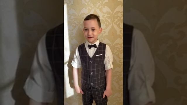 Название работы: "Спасибо", Читает: Захаров Тимофей, 7 лет