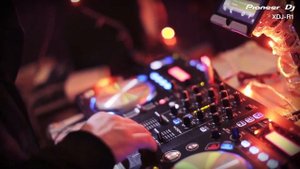 Pioneer XDJ-R1 и XDJ-AERO: Сравнение [RUS]