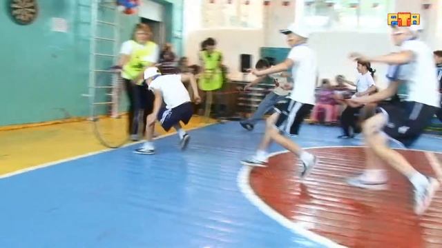 Спортивный семейный праздник смотреть онлайн