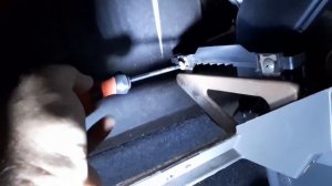 Replace Pollen / Cabin Filter on Z11 Nissan Cube