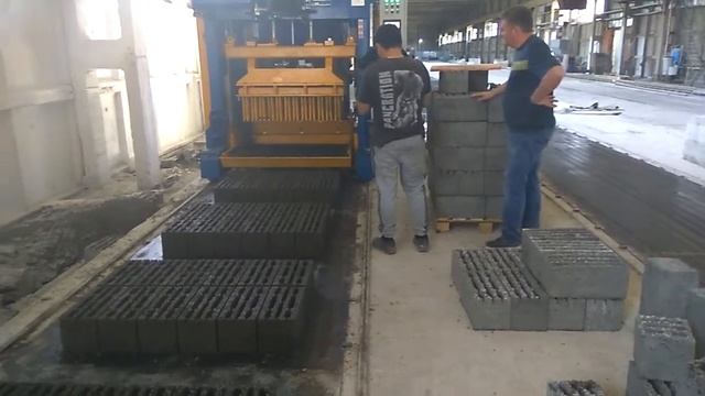 Оренбург - производство блоков на линии безопалубочного формования