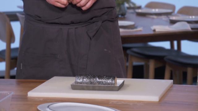 Высокая кухня. Рулет из трёх видов рыбы.