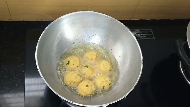 Kachkola’r Kofta’r Dalna—Raw Banana Kofta Curry— Green Banana Curry Bengali Recipe смотреть онлайн