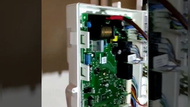 Замена электронной платы BAXI после грозы. смотреть онлайн