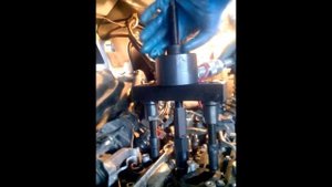 Снятие дизельных форсунок Рено трафик с двигателем m9r. Демонтаж закисших, прикипевших форсунок.
