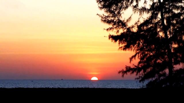 The Last Crimson Sunset  2015 At Le Coral Hideaway Beyond Phuket