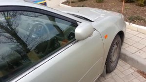 облили кислотой автомобиль