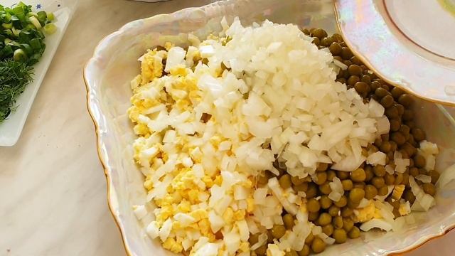 ОКРОШКА и ЗИМНИЙ САЛАТ (ОЧЕНЬ ВКУСНО!) КАК ПРИГОТОВИТЬ 2 БЛЮДА ПО ОДНОМУ РЕЦЕПТУ (Okroshka) (2019 )