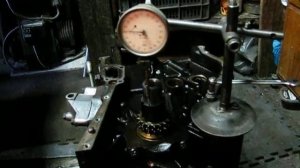 Осевой люфт коленвала. Мерседес.