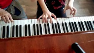 Грузинская народная песня «Сулико».  Исполняет Андрей Гончаров.