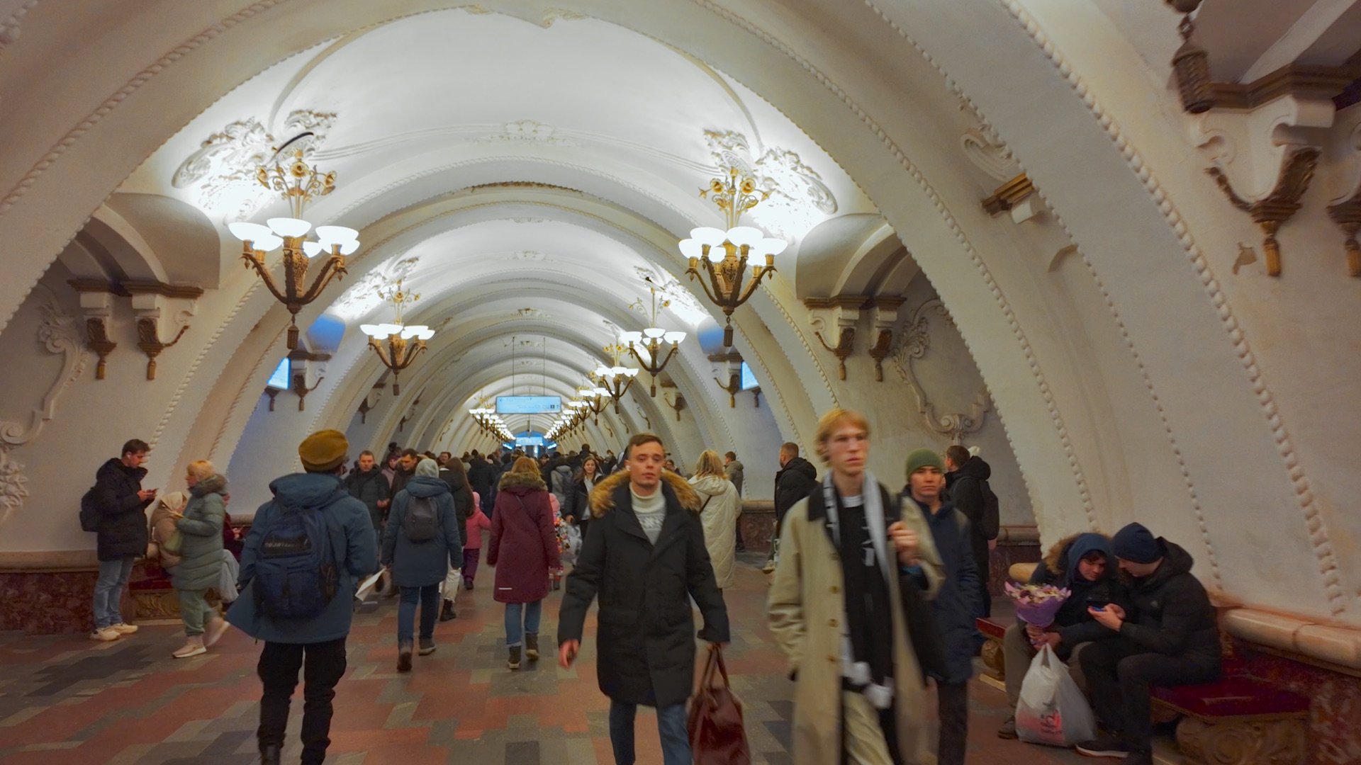 Самое красивое в мире Московское метро. Станция Арбатская.