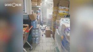 В «Пятерочке» на ул. Дежнева обрушился потолок и провалился пол