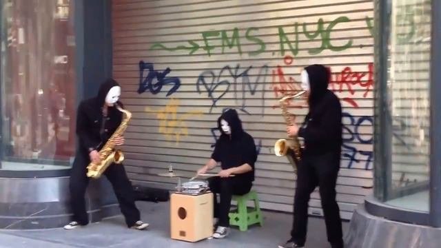 Blow Trio. Уличные музыканты / Street Musicians