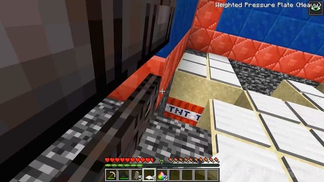 Which LONGEST CHEST is BETTER in Minecraft? I found GIANT CHEST WATER vs LAVA vs PORTAL! смотреть онлайн
