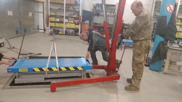 Монтаж ножничного подьёмника