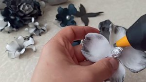 шикарная заколка КРАБ ? с цветами из фоамирана. foamiran jewelry, hairpin crab