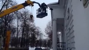 Автовышка Daewoo Novus в работе