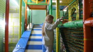 Влог. Настя и Развлекательный центр для Детей с горками / Indoor Playground for Kids