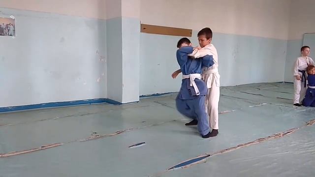 Бросок через спину с двух колен(Drop Seoi Nage).Дзюдо. Самбо