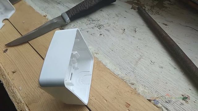 Как вырезать проем под кабель в корпусе выключателя или розетки смотреть онлайн