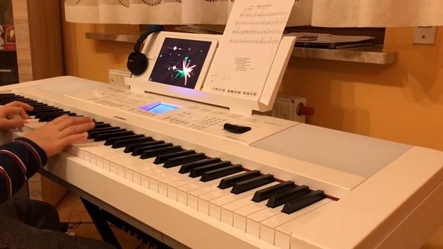 Mędrcy Świata - Yamaha DGX 660 смотреть онлайн