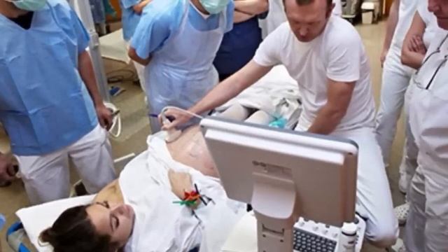 Девушка родила детей, которые рождаются 1 раз на 1 миллион.. Это невероятно! смотреть онлайн