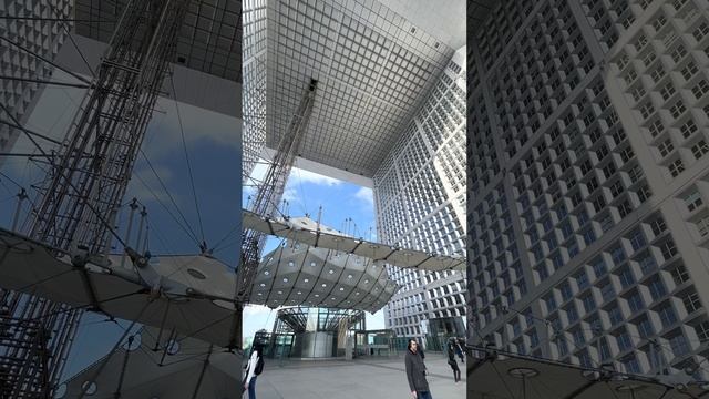 Большая арка братства Дефанс - La Grande Arche de la Fraternité или La Grande Arche de la Défense