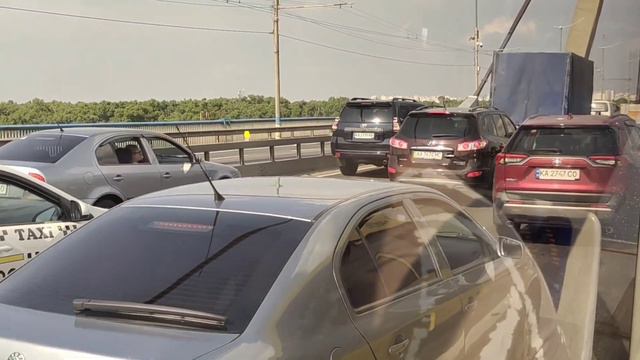 Ремонт моста или Куда идут бюджетные деньги в ВОЮЮЩЕЙ СТРАНЕ смотреть онлайн