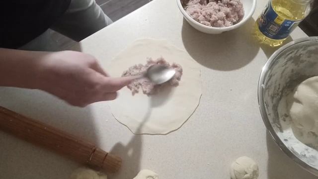 Чебуреки из заварного теста. после ракетного обстрела. рекомендую.вкусно смотреть онлайн