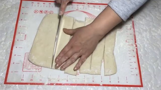 Выпечка с корицей из слоёного теста!