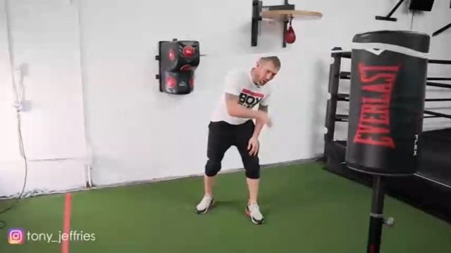 How to SLIP Punches FASTER in BOXING for boxers.mp4_480.mp4