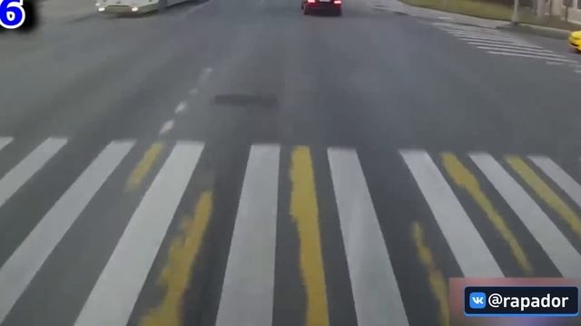 УЧИТЕЛЯ НА ДОРОГАХ И МГНОВЕННАЯ КАРМА смотреть онлайн