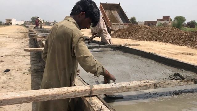 Ready Mix Concrete. смотреть онлайн