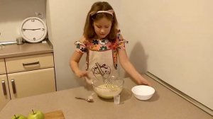 ПП выпечка. Банановый пирог с цельнозерновой мукой и яблоками