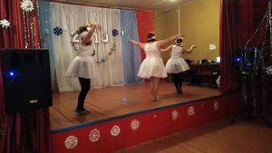 Лебединое озеро 40+. "Танец маленьких лебедей" Чайковский. Солирует Дед