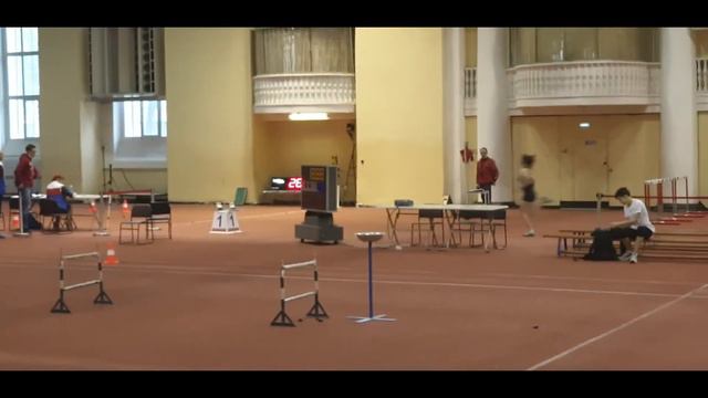 Забеги на 200 м девушек 2004-2005 и 2002-2003 г.р. (25.04.2021). смотреть онлайн