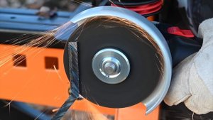 Bosch GWS 17-125 s Professional Mocna Ugaona Brusilica