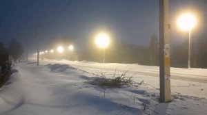 Замела метелица город мой#По дороге стелится пеленой.....