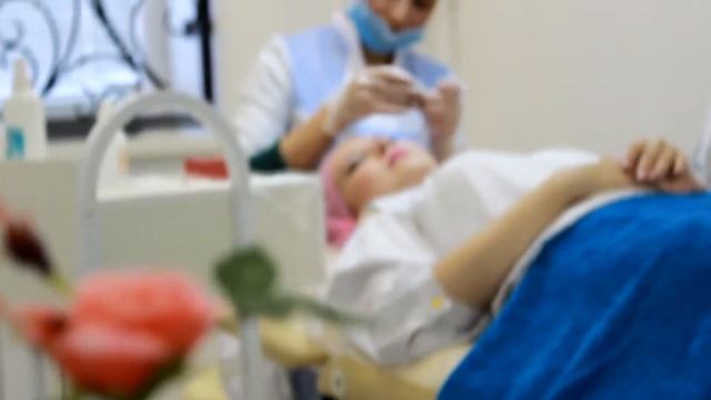 Микроблейдинг бровей