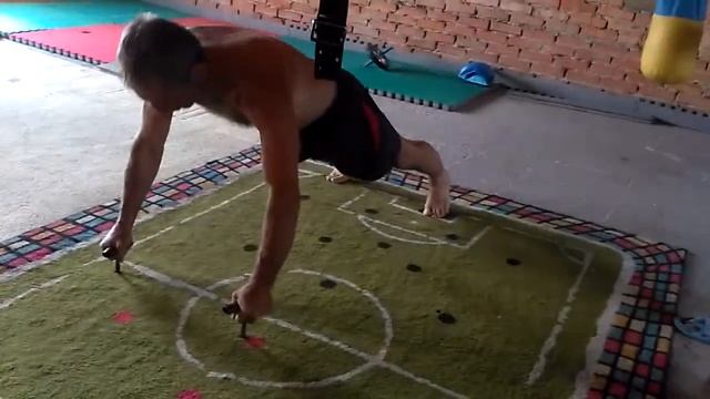 Тарасюк - тренер программы "Тренажеры ушу и цигун" смотреть онлайн