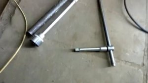 Как открутить болт или гайку шкива коленвала (2)? How to unscrew the crankshaft pulley nut?