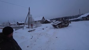 Заводим трактор Трелёвочник ТДТ-55. Пришло время для лесозаготовки. Жизнь в провинции.
